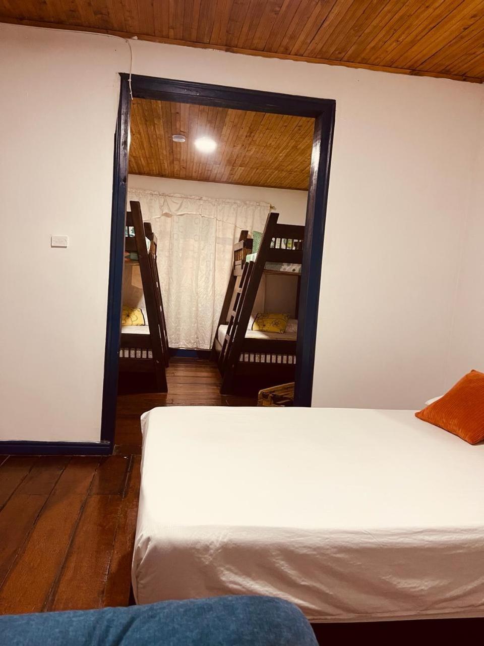 The Canarys Hostal Santa Rosa de Cabal Kültér fotó